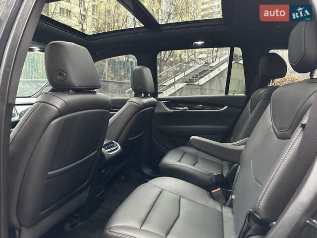 Черный Кадиллак XT6, объемом двигателя 3.65 л и пробегом 17 тыс. км за 36000 $, фото 13 на Automoto.ua