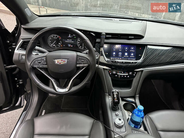 Черный Кадиллак XT6, объемом двигателя 3.65 л и пробегом 17 тыс. км за 36000 $, фото 18 на Automoto.ua