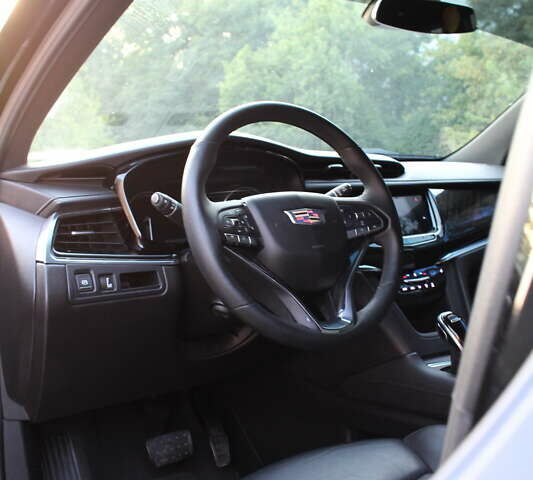 Черный Кадиллак XT6, объемом двигателя 3.65 л и пробегом 26 тыс. км за 39350 $, фото 7 на Automoto.ua