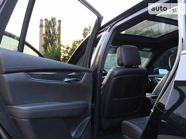 Черный Кадиллак XT6, объемом двигателя 3.65 л и пробегом 26 тыс. км за 39350 $, фото 15 на Automoto.ua