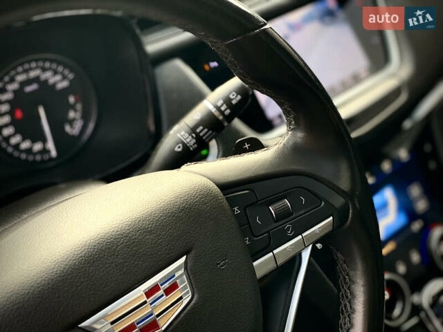 Кадиллак XT6 2021 в Киеве на Automoto.ua Черный Кадиллак XT6, объемом двигателя 2 л и пробегом 82 тыс. км за 39900 $, фото 23 на Automoto.ua