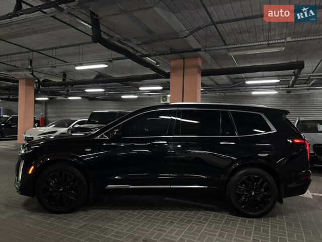 Кадиллак XT6 2021 в Киеве на Automoto.ua Черный Кадиллак XT6, объемом двигателя 2 л и пробегом 82 тыс. км за 39900 $, фото 15 на Automoto.ua