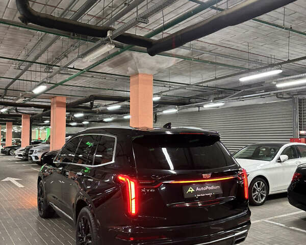 Кадиллак XT6 2021 в Киеве на Automoto.ua Черный Кадиллак XT6, объемом двигателя 2 л и пробегом 82 тыс. км за 39900 $, фото 18 на Automoto.ua