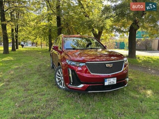 Красный Кадиллак XT6, объемом двигателя 3.6 л и пробегом 72 тыс. км за 37000 $, фото 6 на Automoto.ua