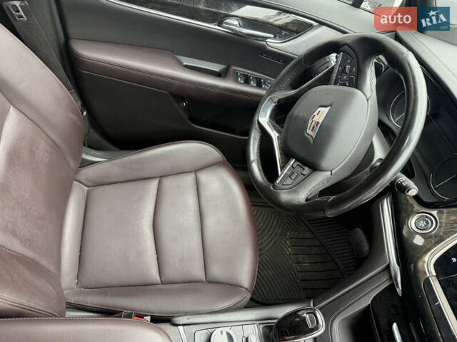 Кадиллак XT6, объемом двигателя 0 л и пробегом 75 тыс. км за 18500 $, фото 15 на Automoto.ua