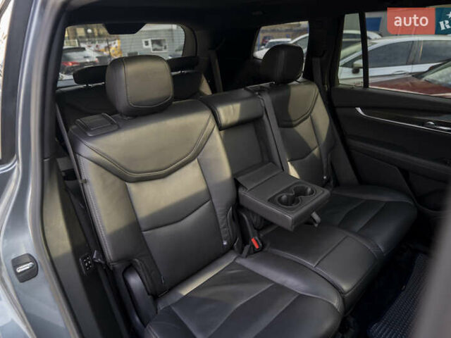 Серый Кадиллак XT6, объемом двигателя 3.65 л и пробегом 124 тыс. км за 29000 $, фото 41 на Automoto.ua
