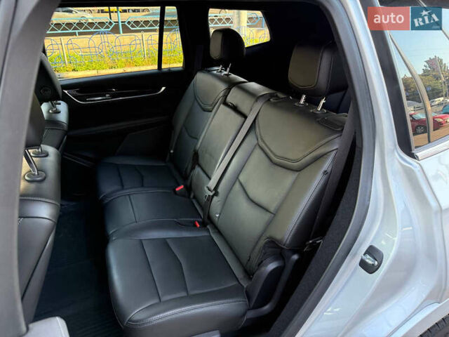 Серый Кадиллак XT6, объемом двигателя 3.6 л и пробегом 23 тыс. км за 28700 $, фото 10 на Automoto.ua