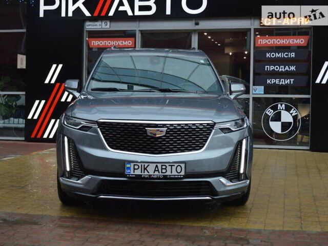 Серый Кадиллак XT6, объемом двигателя 3.6 л и пробегом 12 тыс. км за 39900 $, фото 2 на Automoto.ua