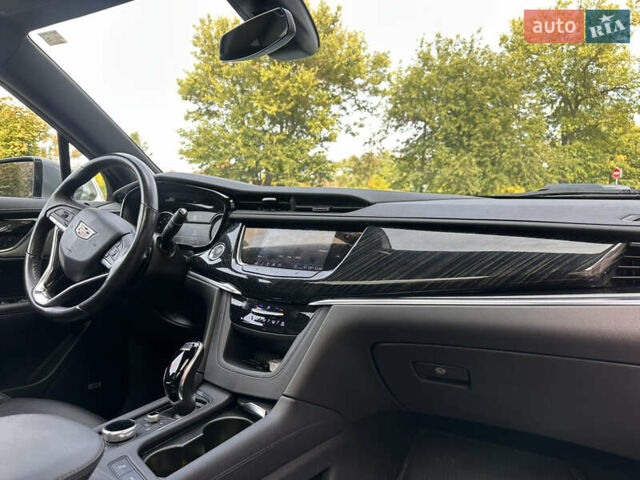 Кадиллак XT6 2021 в Одессе на Automoto.ua Серый Кадиллак XT6, объемом двигателя 3.65 л и пробегом 109 тыс. км за 32000 $, фото 1 на Automoto.ua