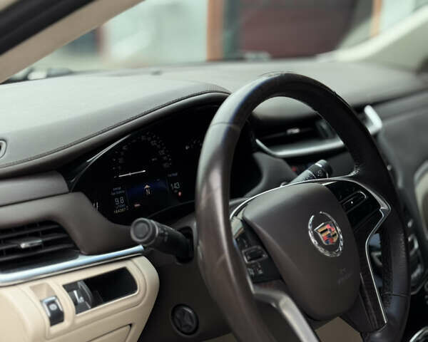 Белый Кадиллак ХТС, объемом двигателя 3.6 л и пробегом 160 тыс. км за 14999 $, фото 15 на Automoto.ua
