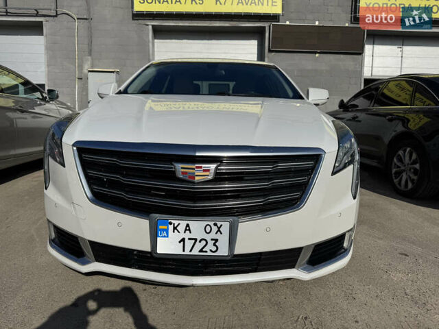 Белый Кадиллак ХТС, объемом двигателя 3.65 л и пробегом 163 тыс. км за 17990 $, фото 4 на Automoto.ua