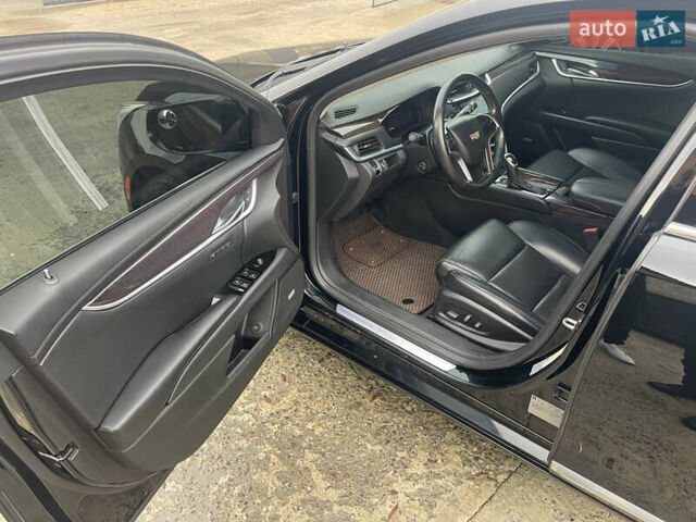 Черный Кадиллак ХТС, объемом двигателя 3.56 л и пробегом 275 тыс. км за 15600 $, фото 16 на Automoto.ua