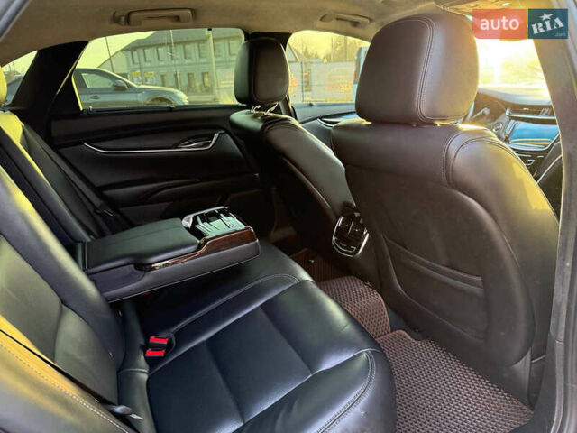 Черный Кадиллак ХТС, объемом двигателя 3.56 л и пробегом 272 тыс. км за 14999 $, фото 37 на Automoto.ua