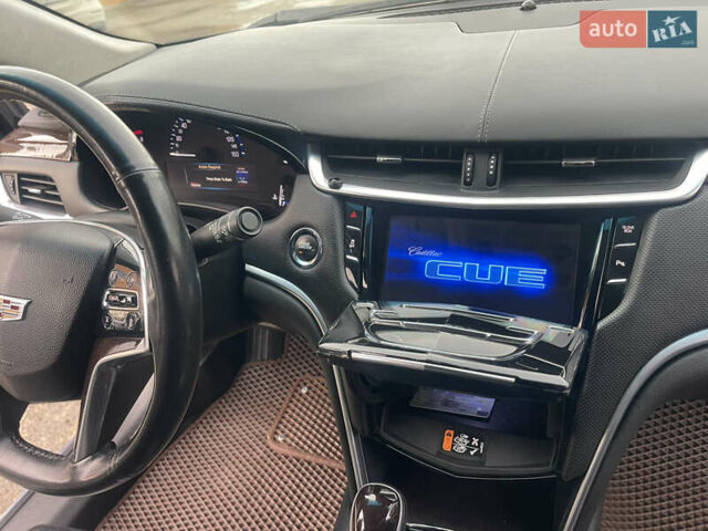 Черный Кадиллак ХТС, объемом двигателя 3.56 л и пробегом 275 тыс. км за 15600 $, фото 37 на Automoto.ua