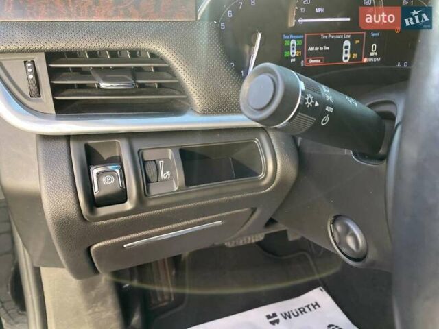 Чорний Каділак ХТС, об'ємом двигуна 3.56 л та пробігом 63 тис. км за 29950 $, фото 12 на Automoto.ua