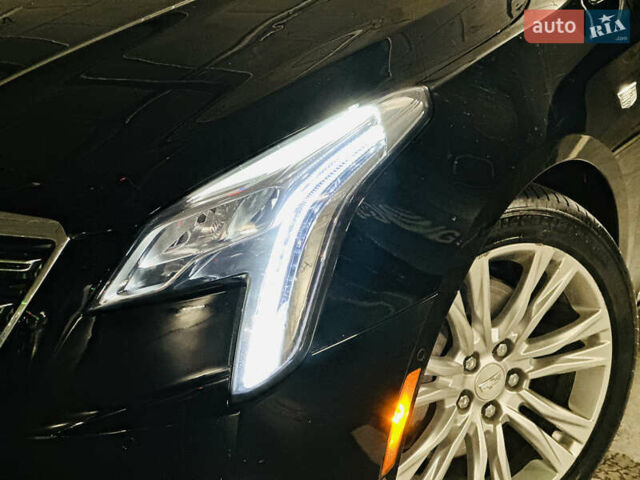 Черный Кадиллак ХТС, объемом двигателя 3.6 л и пробегом 95 тыс. км за 16999 $, фото 9 на Automoto.ua