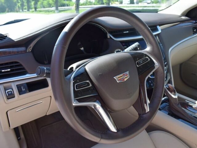 Червоний Каділак ХТС, об'ємом двигуна 3.6 л та пробігом 69 тис. км за 15800 $, фото 11 на Automoto.ua