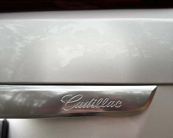 Серый Кадиллак ХТС, объемом двигателя 3.6 л и пробегом 229 тыс. км за 15900 $, фото 12 на Automoto.ua