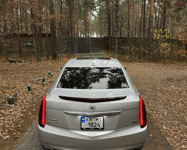 Серый Кадиллак ХТС, объемом двигателя 3.6 л и пробегом 229 тыс. км за 15900 $, фото 5 на Automoto.ua