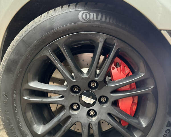 Серый Кадиллак ХТС, объемом двигателя 3.6 л и пробегом 229 тыс. км за 15900 $, фото 10 на Automoto.ua