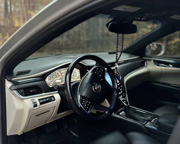 Серый Кадиллак ХТС, объемом двигателя 3.6 л и пробегом 229 тыс. км за 15900 $, фото 16 на Automoto.ua