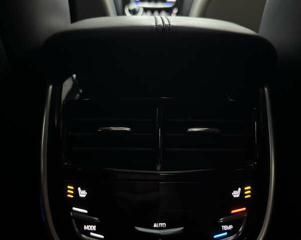 Серый Кадиллак ХТС, объемом двигателя 3.6 л и пробегом 229 тыс. км за 15900 $, фото 38 на Automoto.ua