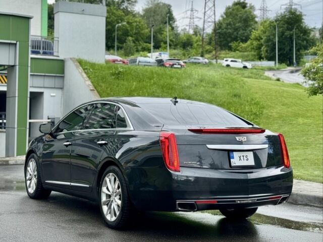 Сірий Каділак ХТС, об'ємом двигуна 0 л та пробігом 200 тис. км за 12500 $, фото 6 на Automoto.ua
