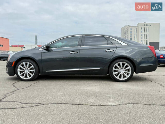 Серый Кадиллак ХТС, объемом двигателя 3.56 л и пробегом 178 тыс. км за 12000 $, фото 7 на Automoto.ua