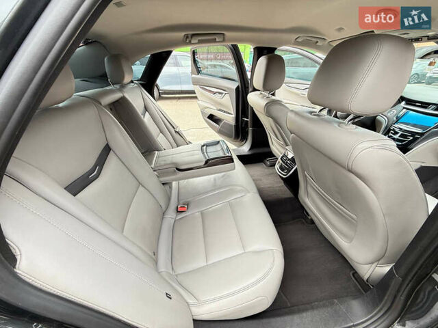 Серый Кадиллак ХТС, объемом двигателя 3.56 л и пробегом 178 тыс. км за 12000 $, фото 15 на Automoto.ua