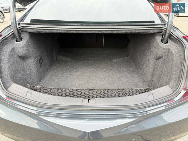 Серый Кадиллак ХТС, объемом двигателя 3.56 л и пробегом 178 тыс. км за 12000 $, фото 8 на Automoto.ua