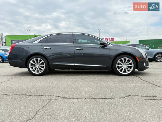 Серый Кадиллак ХТС, объемом двигателя 3.56 л и пробегом 178 тыс. км за 12000 $, фото 3 на Automoto.ua