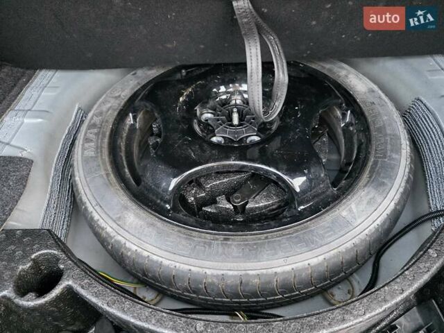 Сірий Каділак ХТС, об'ємом двигуна 3.56 л та пробігом 135 тис. км за 16200 $, фото 46 на Automoto.ua