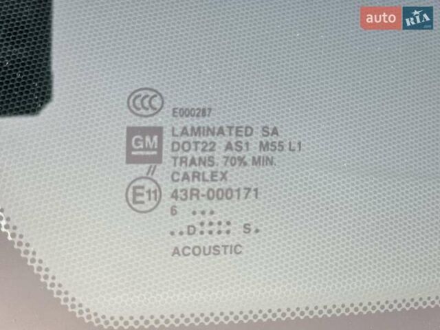 Сірий Каділак ХТС, об'ємом двигуна 3.56 л та пробігом 135 тис. км за 16200 $, фото 47 на Automoto.ua