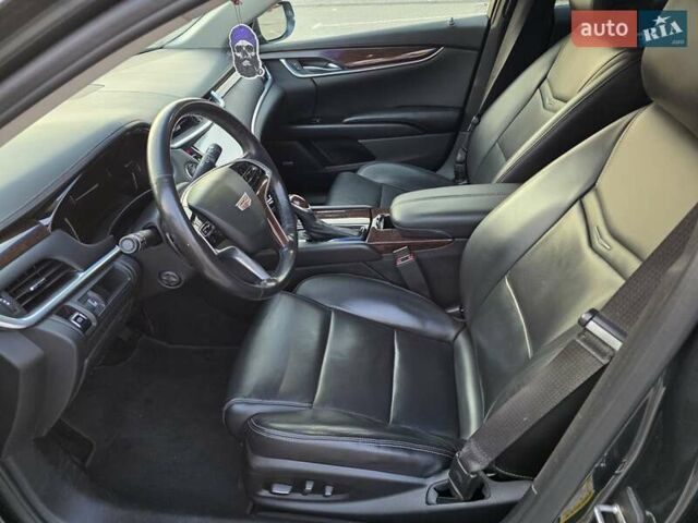 Сірий Каділак ХТС, об'ємом двигуна 3.56 л та пробігом 135 тис. км за 16200 $, фото 8 на Automoto.ua