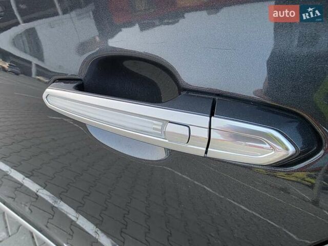 Сірий Каділак ХТС, об'ємом двигуна 3.56 л та пробігом 135 тис. км за 16200 $, фото 41 на Automoto.ua
