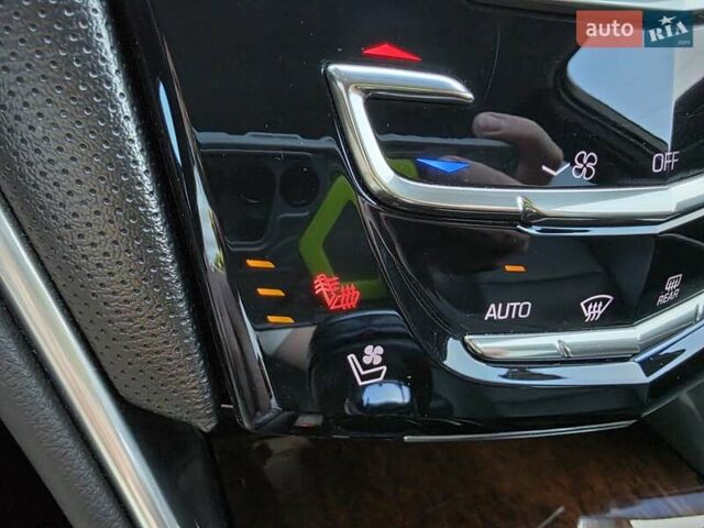 Сірий Каділак ХТС, об'ємом двигуна 3.56 л та пробігом 135 тис. км за 16200 $, фото 25 на Automoto.ua