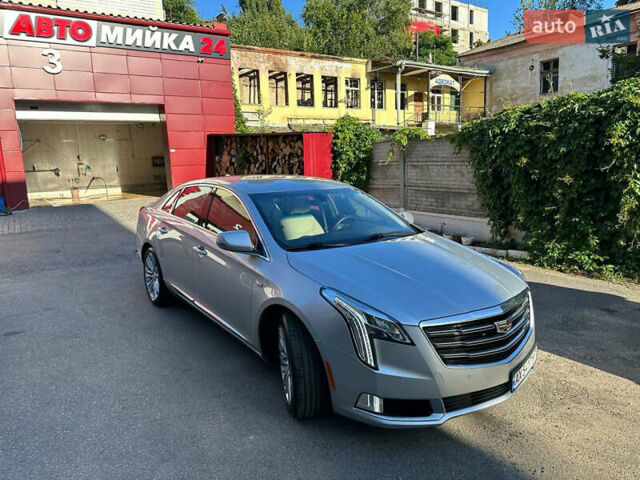 Сірий Каділак ХТС, об'ємом двигуна 3.6 л та пробігом 60 тис. км за 23000 $, фото 14 на Automoto.ua