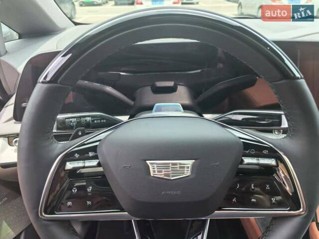 Серый Кадиллак  Optiq, объемом двигателя 0 л и пробегом 13 тыс. км за 34900 $, фото 2 на Automoto.ua