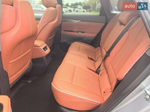 Серый Кадиллак  Optiq, объемом двигателя 0 л и пробегом 13 тыс. км за 34900 $, фото 5 на Automoto.ua