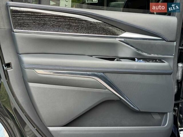 Чорний Каділак Escalade IQ, об'ємом двигуна 0 л та пробігом 1 тис. км за 155000 $, фото 37 на Automoto.ua
