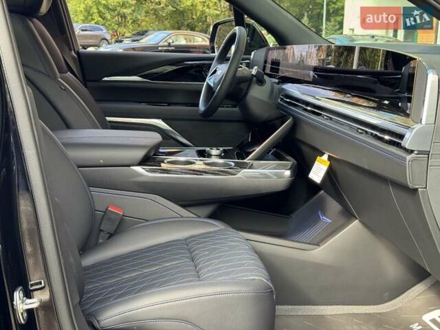 Чорний Каділак Escalade IQ, об'ємом двигуна 0 л та пробігом 1 тис. км за 155000 $, фото 32 на Automoto.ua