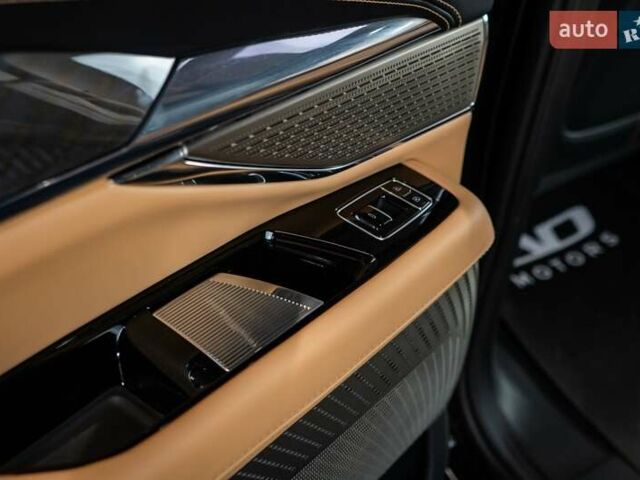 Чорний Каділак Escalade IQ, об'ємом двигуна 0 л та пробігом 1 тис. км за 169000 $, фото 52 на Automoto.ua