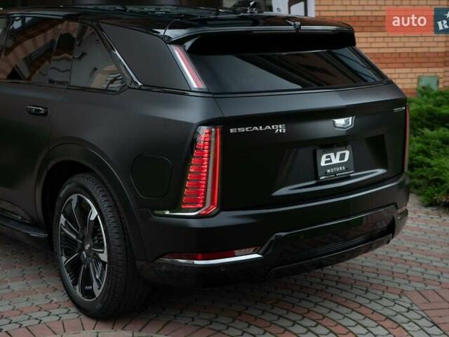 Чорний Каділак Escalade IQ, об'ємом двигуна 0 л та пробігом 1 тис. км за 169000 $, фото 6 на Automoto.ua