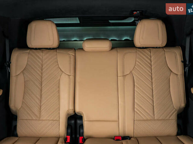 Чорний Каділак Escalade IQ, об'ємом двигуна 0 л та пробігом 1 тис. км за 169000 $, фото 61 на Automoto.ua