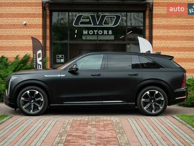 Чорний Каділак Escalade IQ, об'ємом двигуна 0 л та пробігом 1 тис. км за 169000 $, фото 4 на Automoto.ua