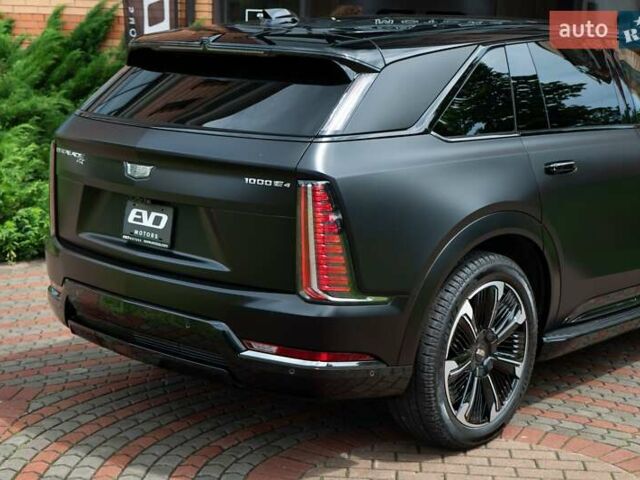Чорний Каділак Escalade IQ, об'ємом двигуна 0 л та пробігом 1 тис. км за 169000 $, фото 13 на Automoto.ua