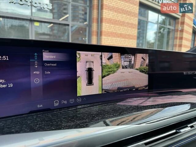 Чорний Каділак Escalade IQ, об'ємом двигуна 0 л та пробігом 1 тис. км за 155000 $, фото 25 на Automoto.ua