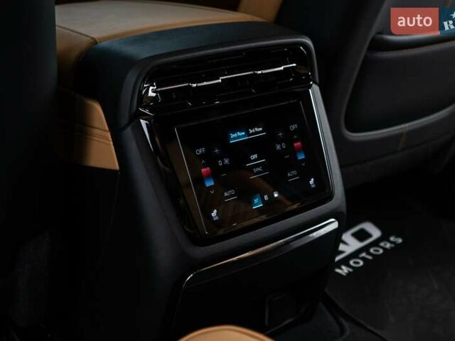 Чорний Каділак Escalade IQ, об'ємом двигуна 0 л та пробігом 1 тис. км за 169000 $, фото 56 на Automoto.ua