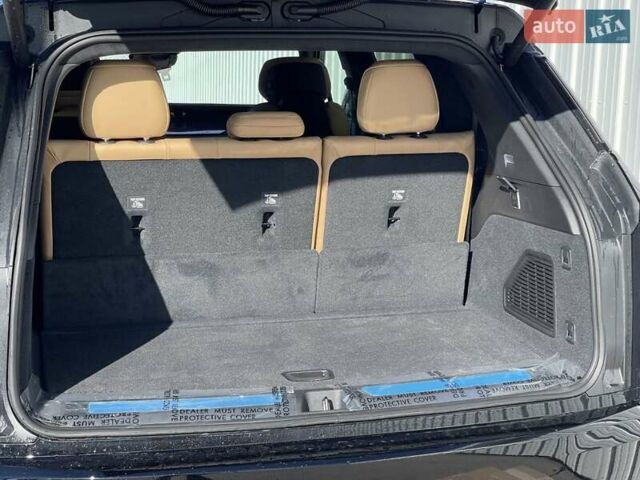 Чорний Каділак Escalade IQ, об'ємом двигуна 0 л та пробігом 2 тис. км за 158000 $, фото 18 на Automoto.ua