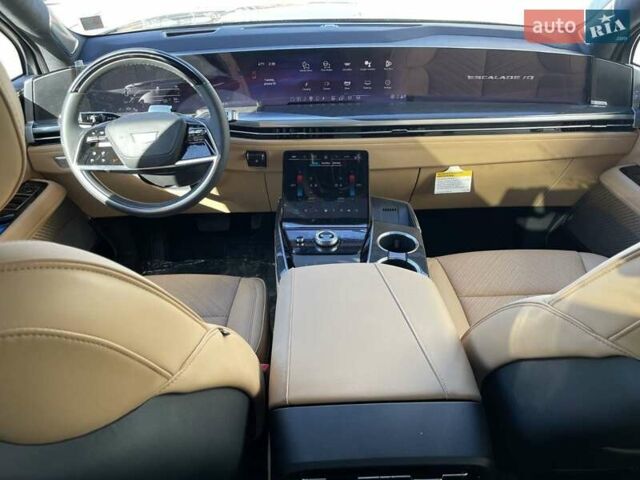 Чорний Каділак Escalade IQ, об'ємом двигуна 0 л та пробігом 2 тис. км за 158000 $, фото 12 на Automoto.ua